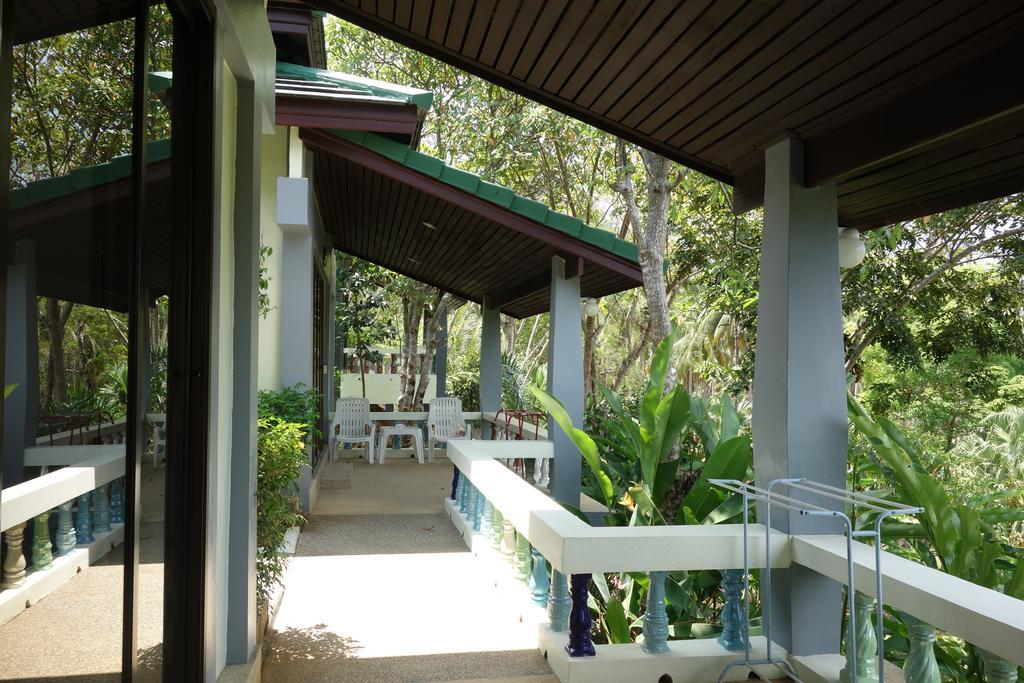 Khaolak Hillside Villa Khao Lak Exterior photo